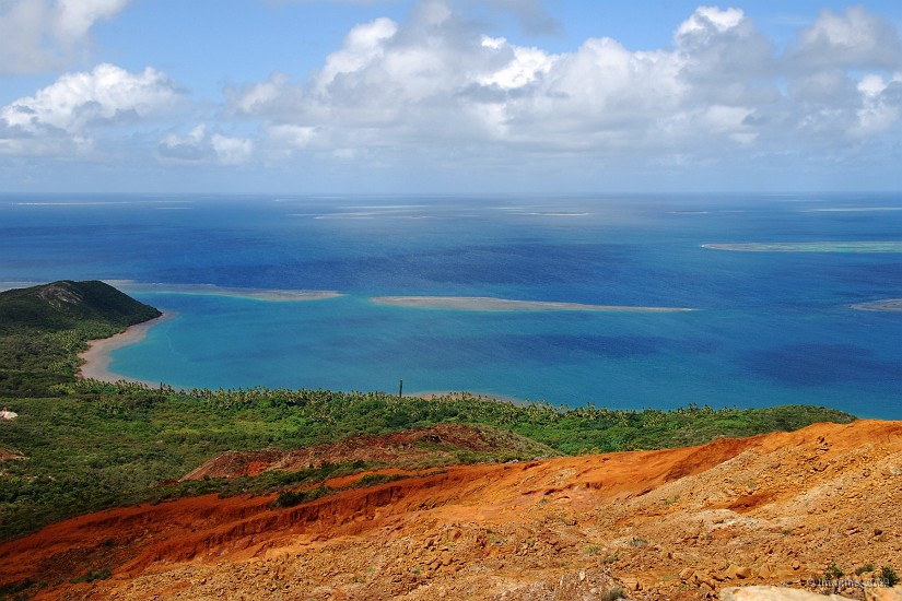 04.34- Vue du lagon sud du mont Nogoungoueto.JPG
